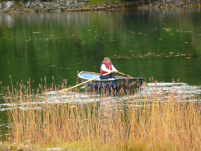 elise-rowing (98k image)
